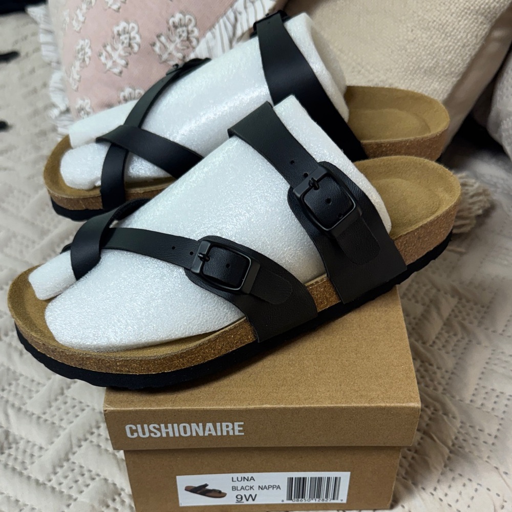 NWT black sandals